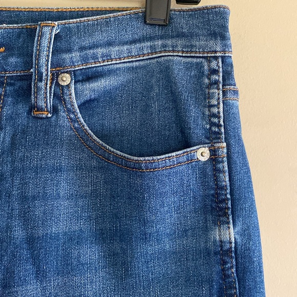 J CREW 9” Vintage Slim Straight Rainstorm Wash - Picture 7 of 12